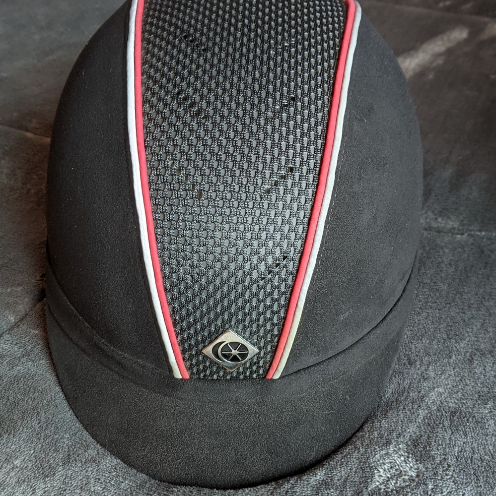 Charles Owen Ayr8 helmet